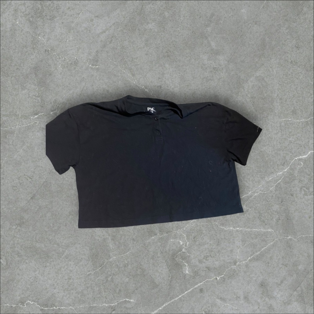 PAC  cares eco small cropped tee